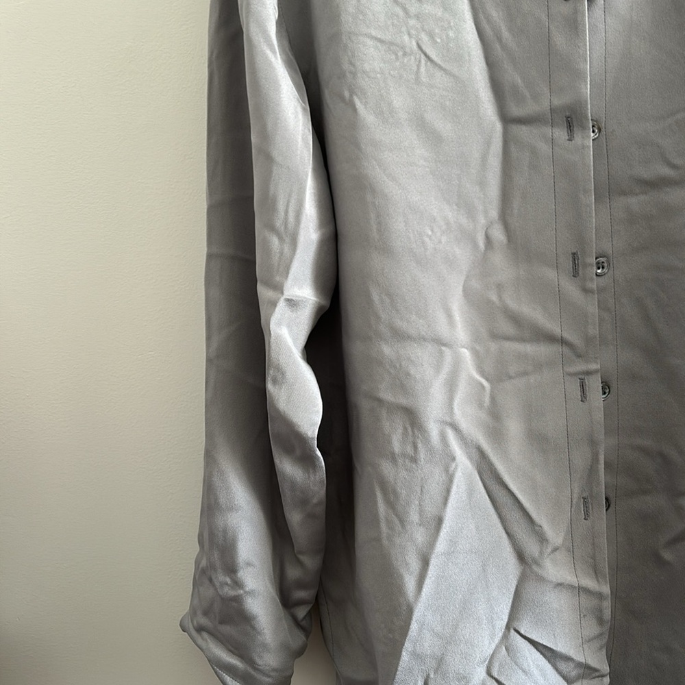 Finity, Woman’s Size Medium Button Down 100% Silk… - image 4